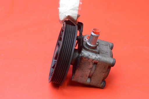 servo pump 30741789 VOLVO S60 1 and 2.5 T 210 KM LIFT 04-09