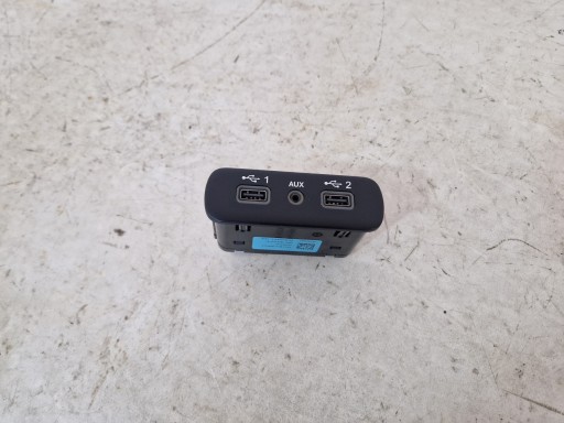 DODGE Charger 2015- Challenger carplay module control unit USB 68294075AC