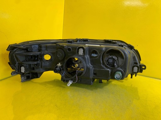 light left Volvo S60 and V70 II LIFT 30698835