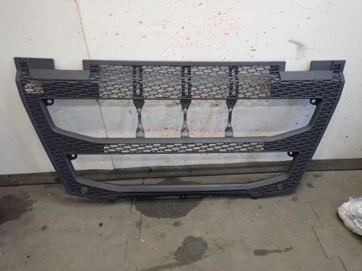 Решетка радиатора VOLVO FH4 82491908