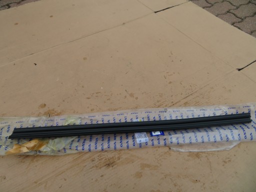 VOLVO V40 формовочная планка 31278545 LP