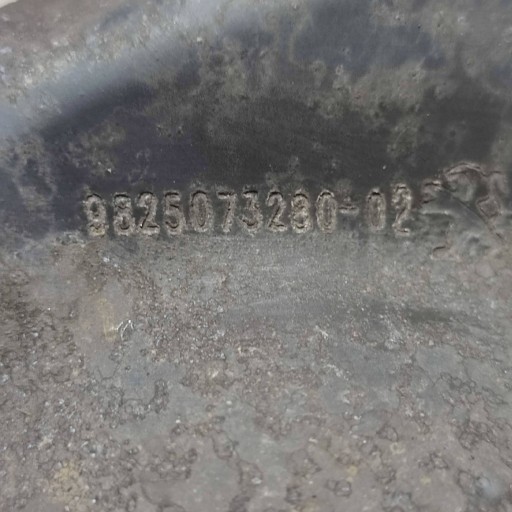 Blende Abdeckung tarczy hamulcowej hinten heck Seite links Opel Corsa F 9825073280