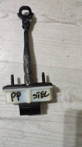 Alfa Romeo Stelvio 2021 limiter door right front