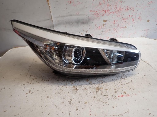 light front front right KIA CEED II 2012-2018 XENON 92102-A2260