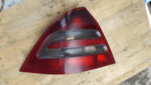 W203sedanprzedlift - MERCEDES C-Class W203 задній ліхтар лівий седан