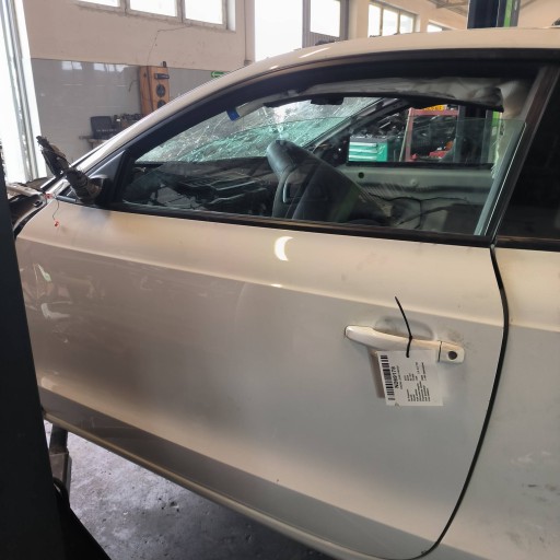 Tür links vorne AUDI A5 und 8T