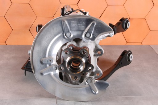 BMW 5' G60 B48X B58X swing of the arm of the pivot right rear 6898364 8599 km!!