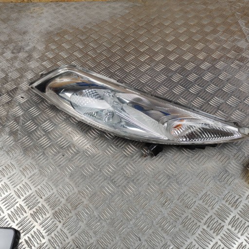 Reflektor light front side right Nissan Juke and F15