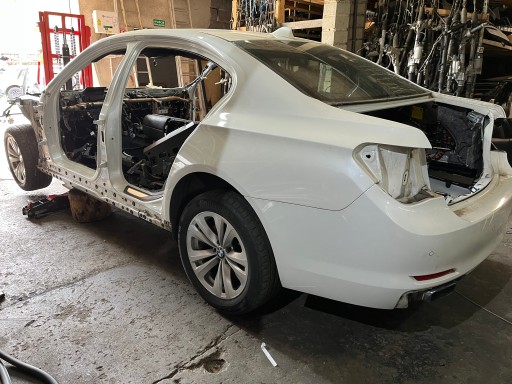 BMW F01 750i кузов документи 2011