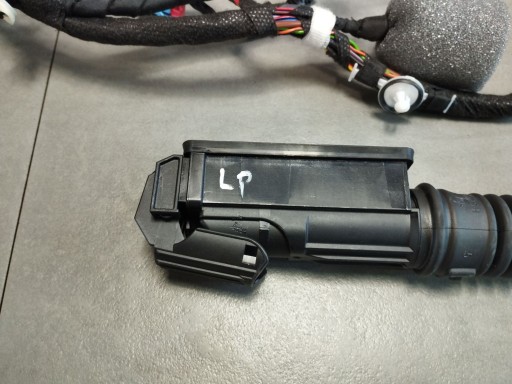 Audi A5 B10 kabelbaum kabelsatz Tür links vorne 8B3971029BD