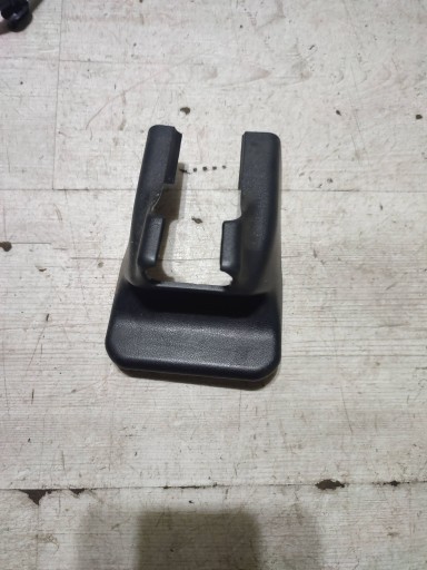 Lexus RC 2019 front side left cover szyn of the front seat driver´s