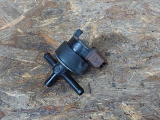 078906283B - AUDI RS4 B5 2.7 T 00-01 вакуумний клапан N75 ASJ