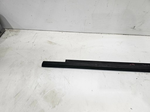 moulding door left front MAT AUDI Q5 8R 8R0837477D