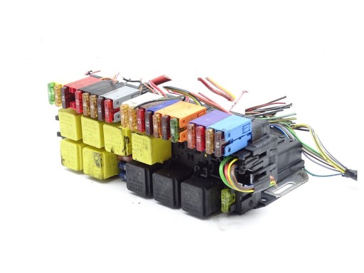 16805318128 - Драйвер модуля блока предохранителей sam mercedes sl r230 a2305454632