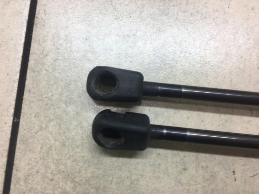 damper bonnet boot CORSA D 13182309