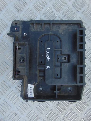 37150-G6000 - KIA PICANTO III ОСНОВАНИЕ АККУМУЛЯТОРА 1.0 17-