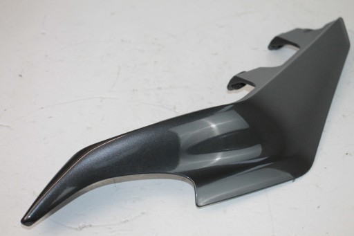 72 - YAMAHA NIKEN 900 18-22 ЗАПОВНЕННЯ ОБТІЧНИК ПРАВИЙ