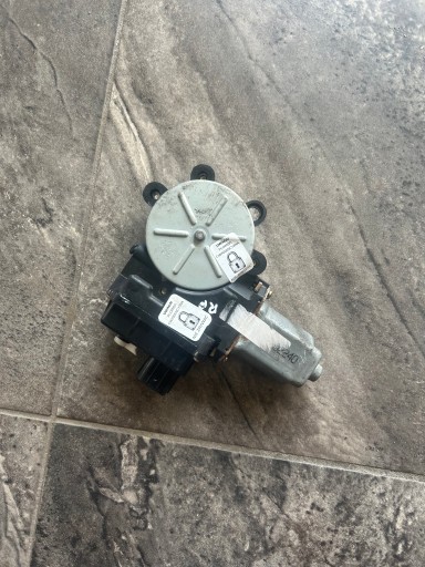 Mitsubishi outlander і мотор підйому правого переднього скла