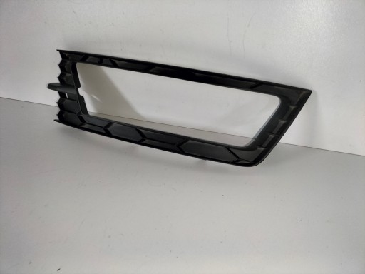 GRIGLIA GRIGLIA PARAURTI SINISTRA SKODA RAPID 12-17