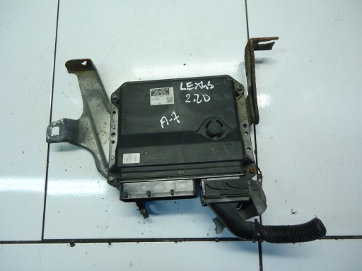 LEXUS IS II IS220 2.2 D-CAT 2AD control unit computer 89661-53701
