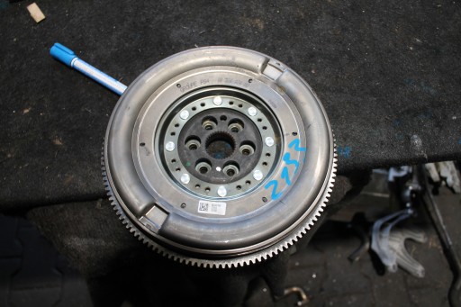 2133. wheel flywheel PEUGEOT 9832497480