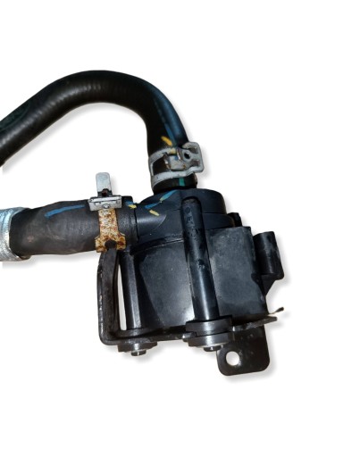 Ford Fiesta MK7 LIFT BMAX 1.0 supplementary water pump