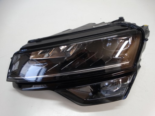 REFLEKTOR light left SKODA KAROQ 57B941015B