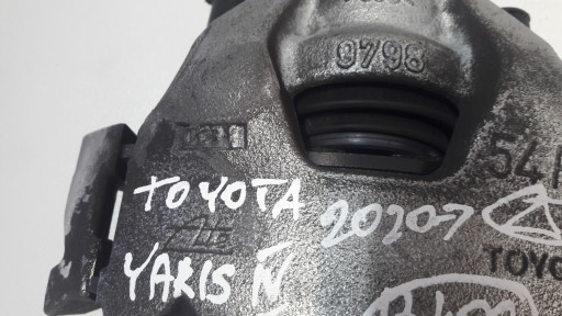 TOYOTA YARIS IV caliper brake right front 2020- 9798