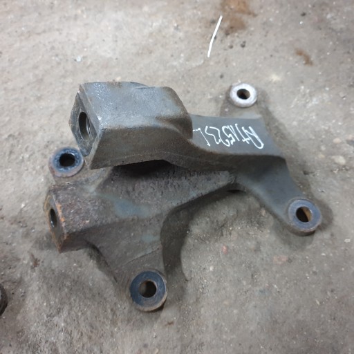 A9743250409 - Крепление реактивной тяги atego axor 9743250409