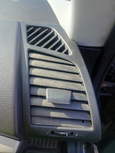 grid air conditioning devices air right of the passenger BMW 1 and E81 07-11