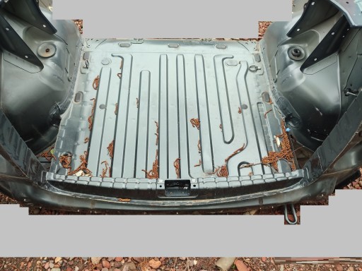 DACIA DUSTER I 2014 ЗАДНЯ ПІДЛОГА БАГАЖНИКА