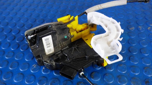 lock door right front EUROPA 4PIN 81320-A2310 KIA CEED II