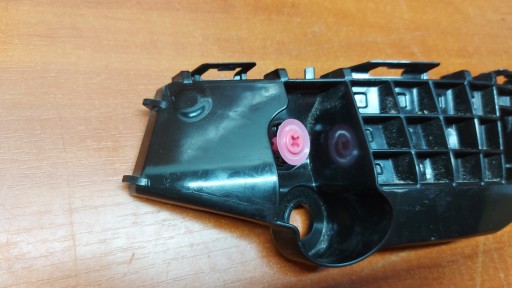 bumper bracket left front front TOYOTA RAV4 V 18