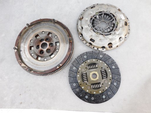Volkswagen clutch komplet dwumas + disc + pressure plate oryg BDB 05E141015E