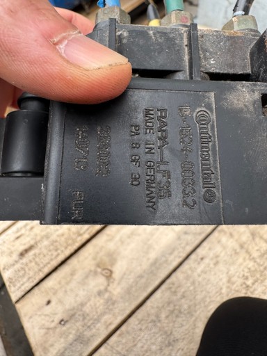 ROZDZIELACZ Della sospensione JEEP GRAND CHEROKEE WK2 16- Originale PNEUMATYKA