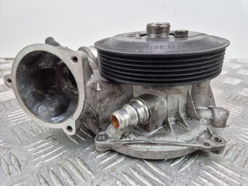 BMW 5 E60 E61 550i water pump 7504077 N62B48B