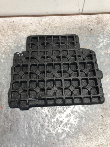 passenger compartment polystirene boot left VW TOURAN III 5TA863495