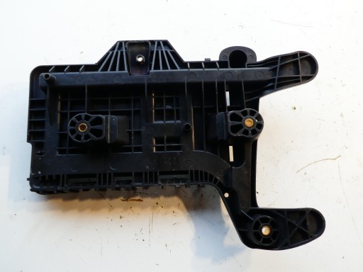 držač akumulatora VW GOLF V 1K0915333