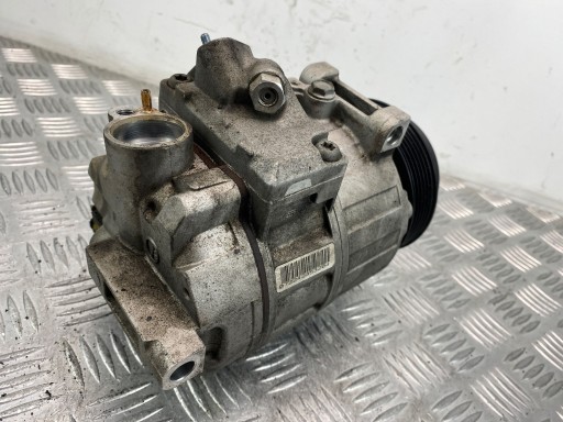 Mercedes E200 W212 compressor; compressor of the air conditioning A0022304511