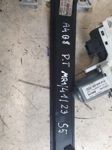 window regulator AUDI A4 B8 right rear part 8K0959812