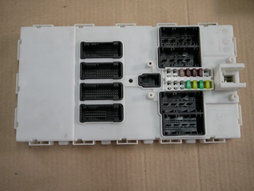 Bmw f20 f21 f22 f23 f30 f31 f32 f33 f36 f80 fem модуль драйвера 8709213