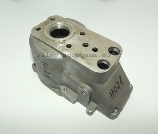 Корпус, корпус регулятора скорости C330 R8.1.01.W1