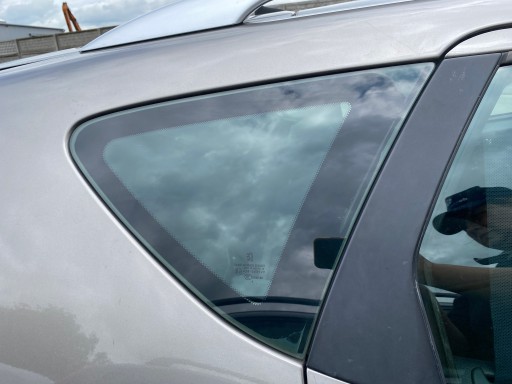window side bodywork right przy drzwiach Peugeot 407 SW 04-10