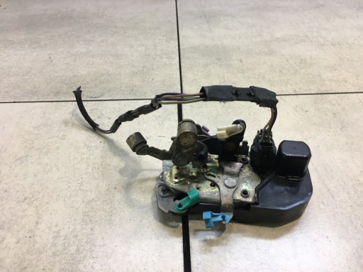 lock door left front VOYAGER IV 4 PIN