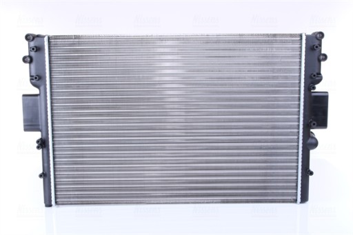 Радиатор двигателя ниссенс 61987