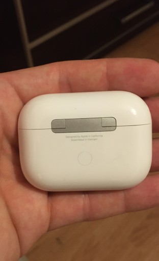 PRAWA SŁUCHAWKA APPLE AIRPODS PRO 1 generacja A2083 A2084 PRAWA SŁUCHAWKA APPLE AIRPODS PRO 1 generacja A2083 A2084