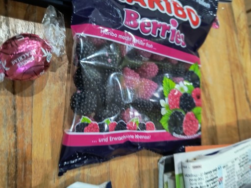 激安正規  Jeżyny DE 175g żelki Berries Haribo Malinki Owocowe Maliny アイドル