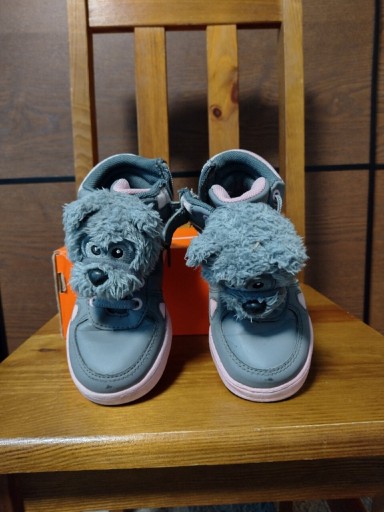 Перехідні туфлі Nelli blu 28 розмір собаки