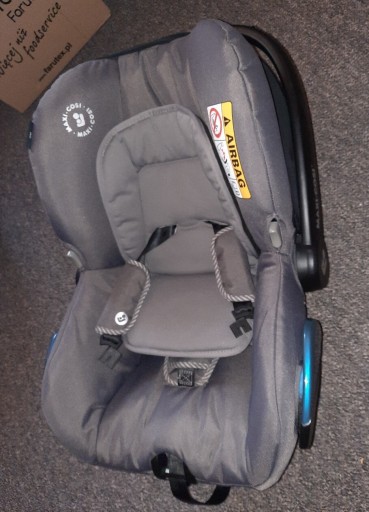 Сидіння Maxi Cossi City плюс адаптери