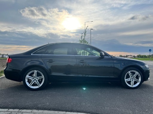 AUDI A4B8 2.0 ДИЗЕЛЬ 2009R. изображение 1